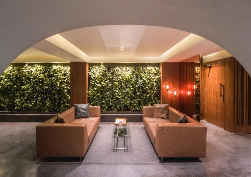 President Hotel image 1